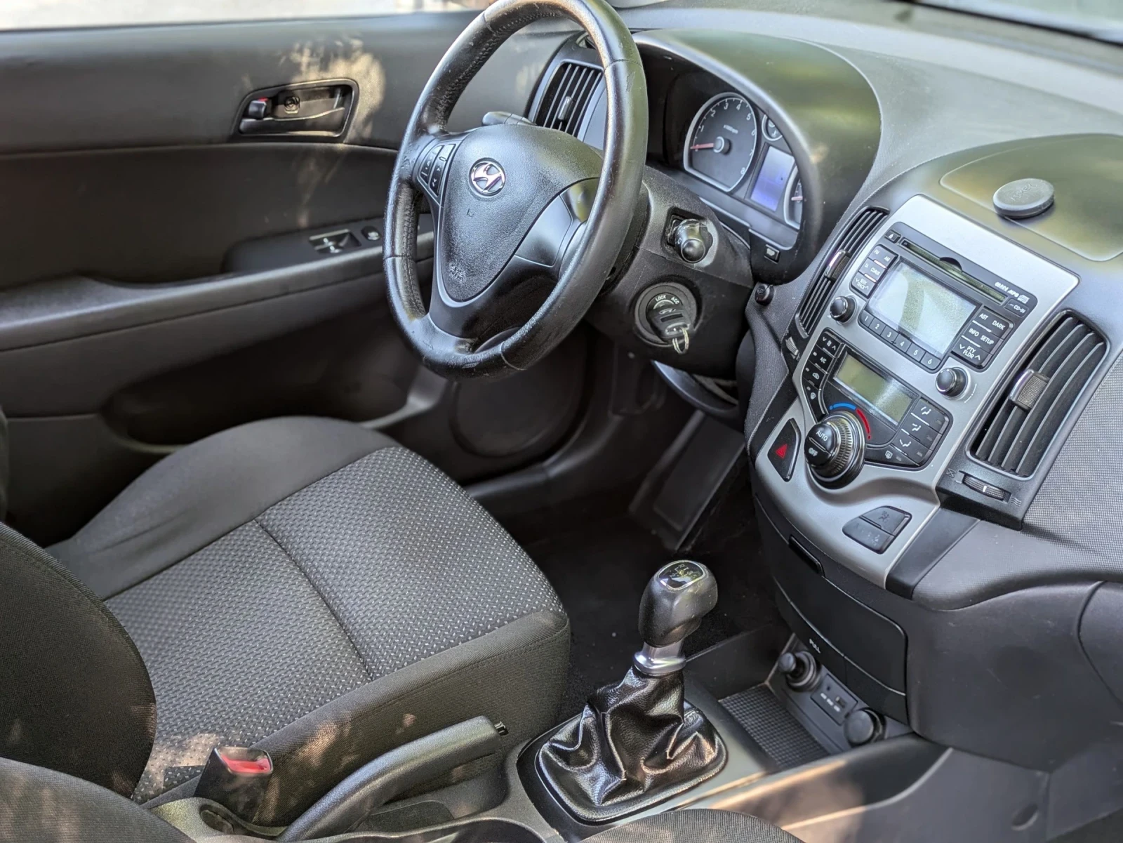 Hyundai I30 1.4i 105k.c, снимка 12 - Автомобили и джипове - 55244174
