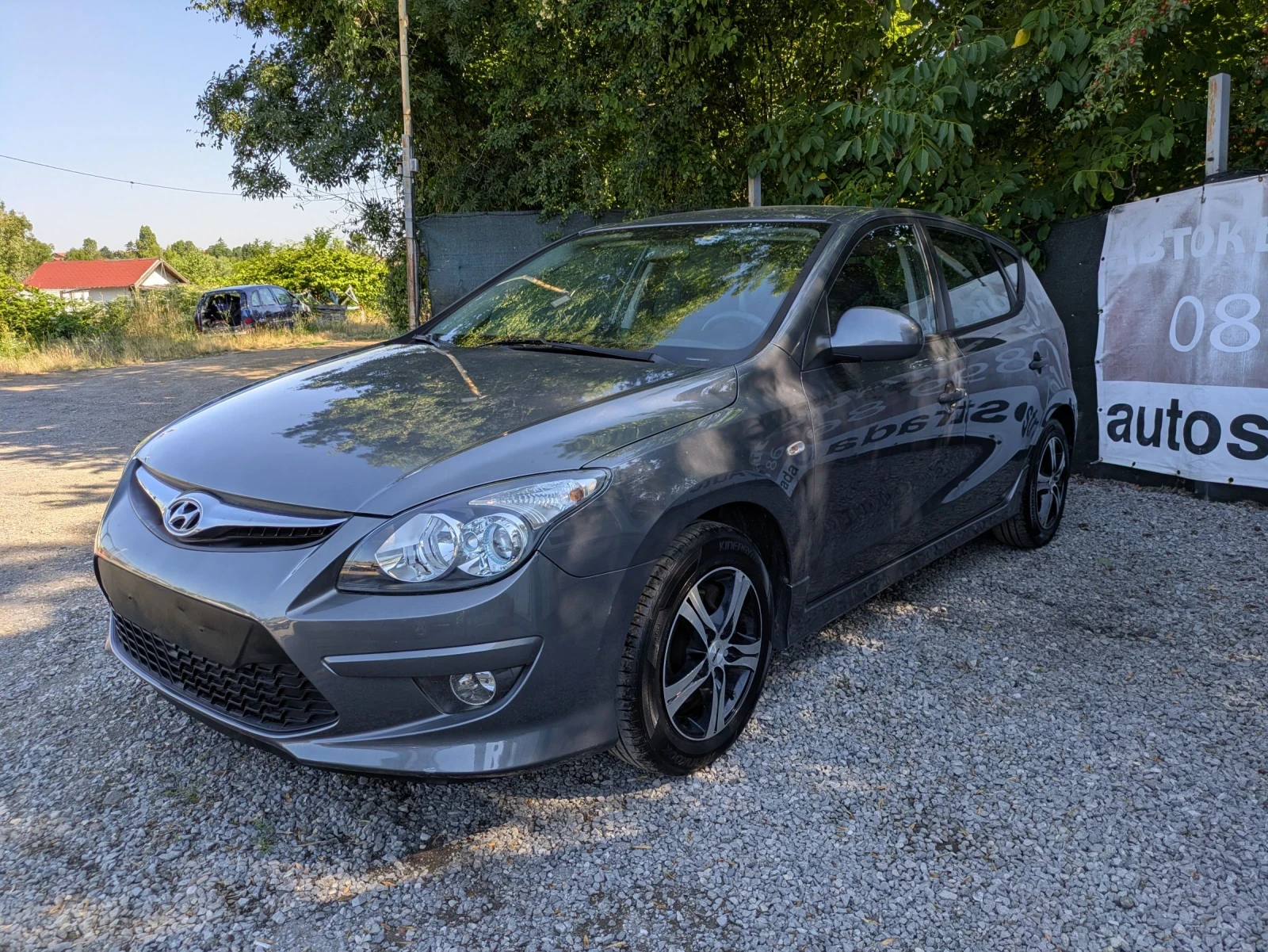 Hyundai I30 1.4i 105k.c, снимка 3 - Автомобили и джипове - 55244174