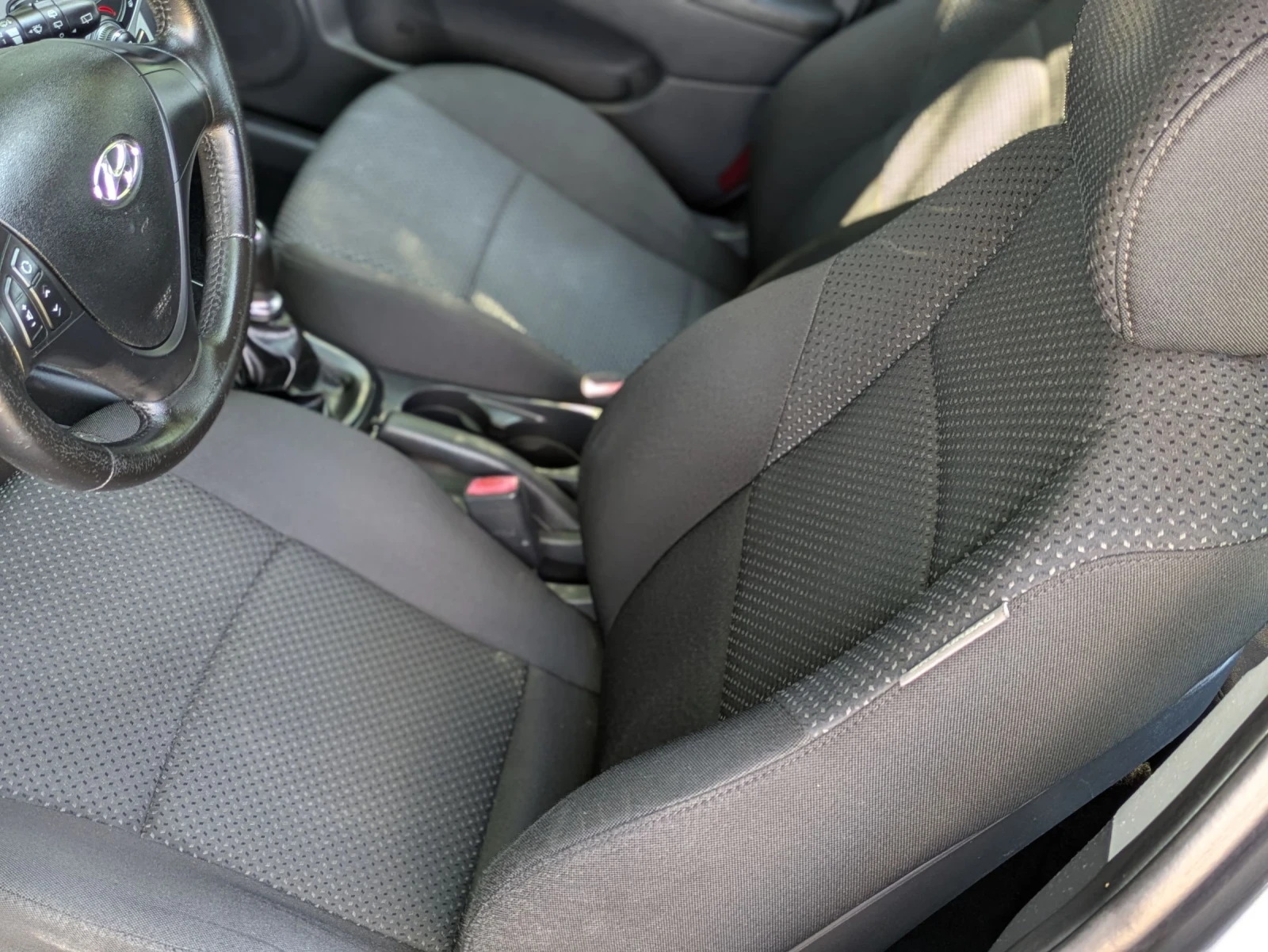 Hyundai I30 1.4i 105k.c, снимка 10 - Автомобили и джипове - 55244174