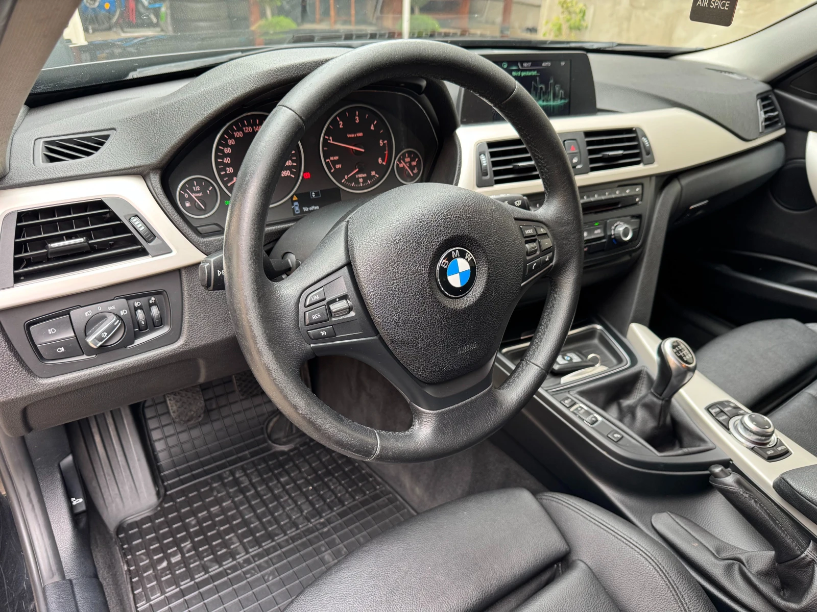 BMW 318 2.0d, снимка 12 - Автомобили и джипове - 55499901