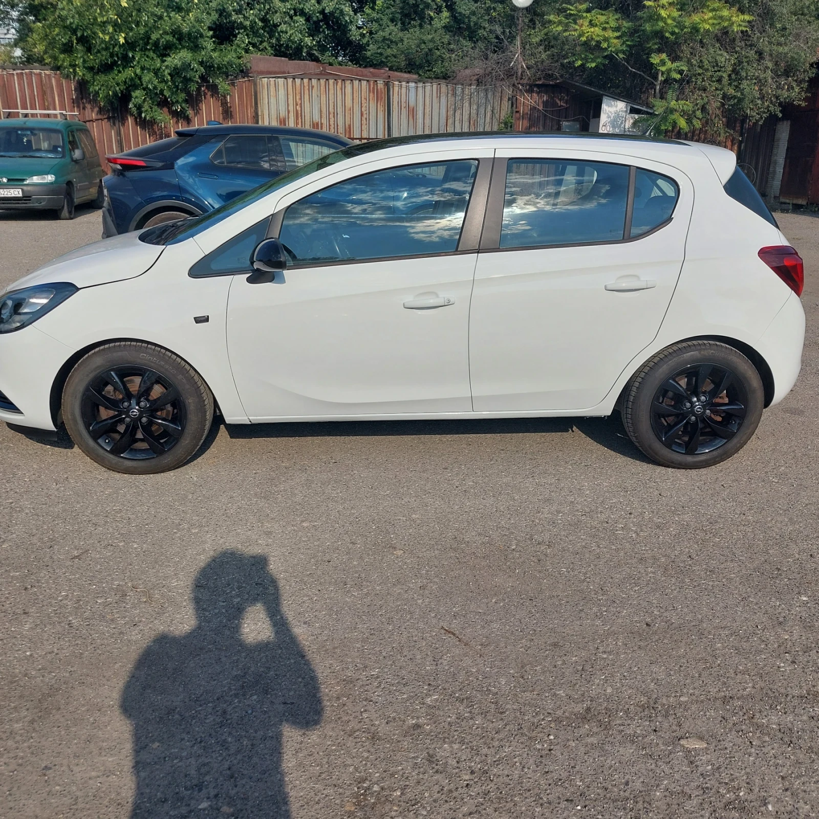 Opel Corsa Black White , снимка 3 - Автомобили и джипове - 55785328