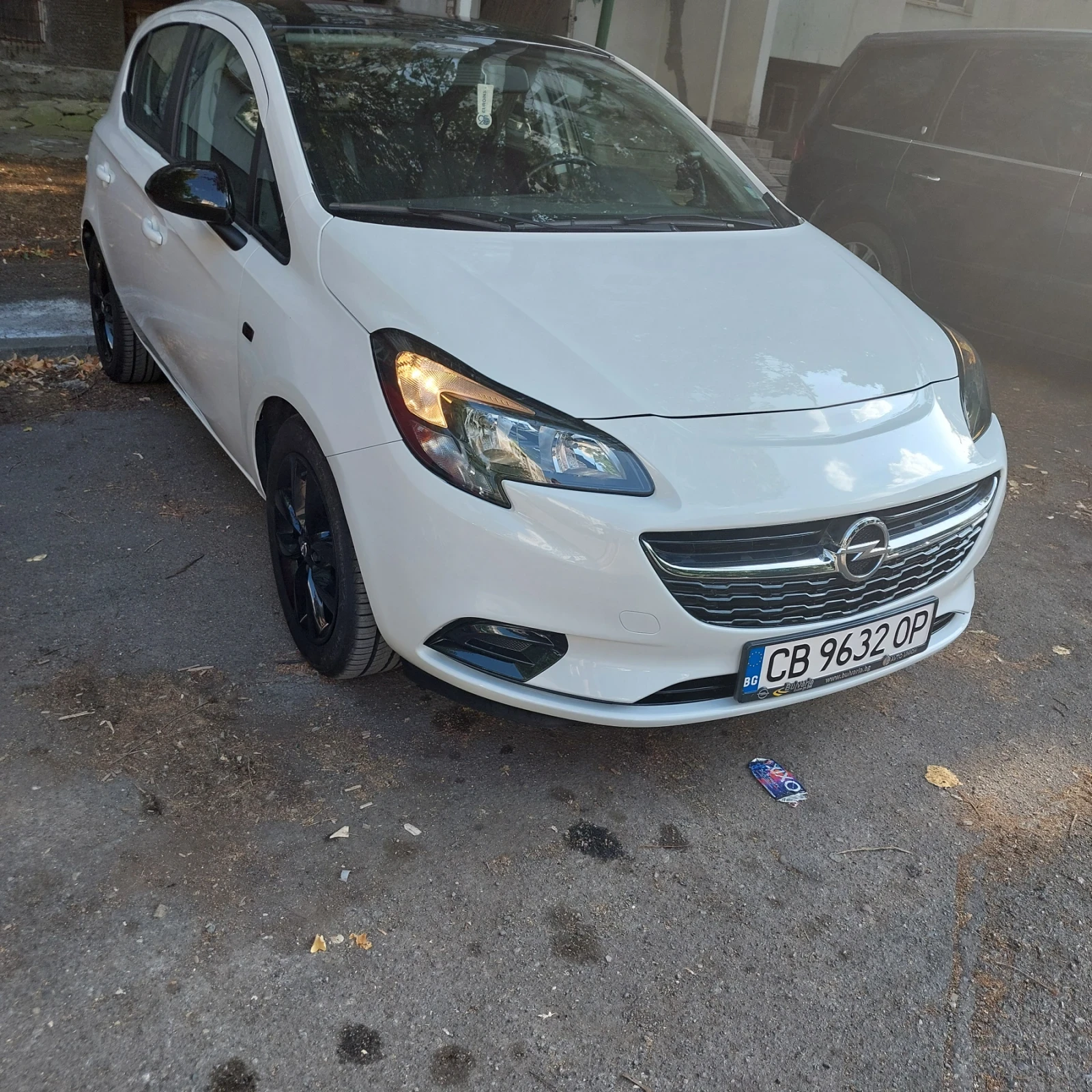 Opel Corsa Black White , снимка 6 - Автомобили и джипове - 55785328