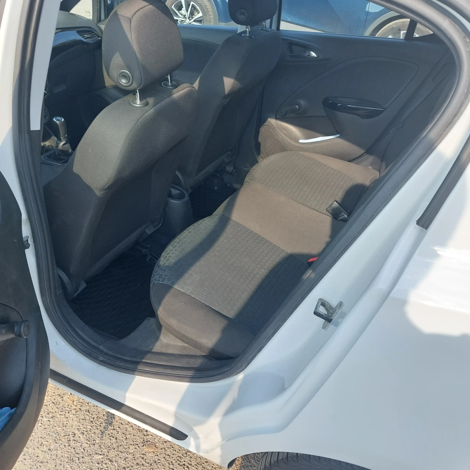 Opel Corsa Black White , снимка 10 - Автомобили и джипове - 55785328