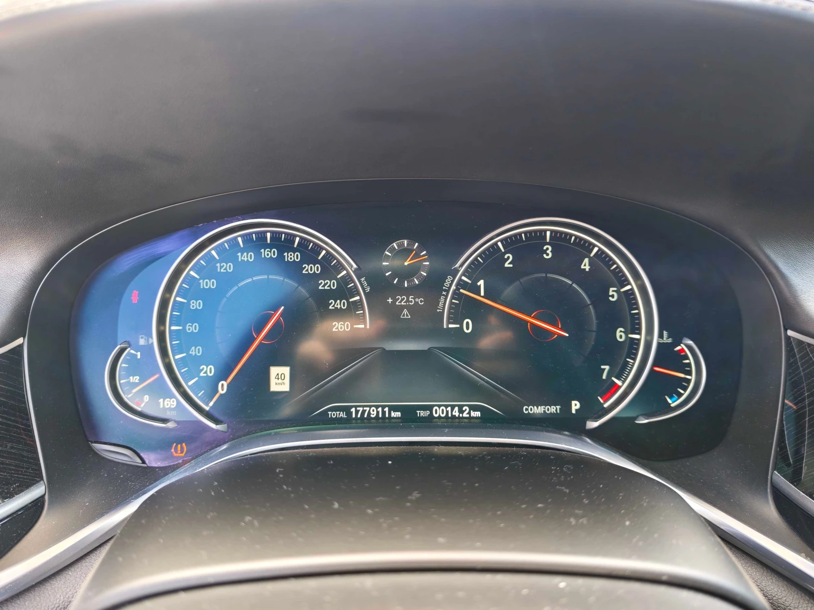 BMW 750 * 750i xDrive * CARFAX * ОПЦИЯ ЗА ФИНАНСИРАНЕ , снимка 8 - Автомобили и джипове - 55850052