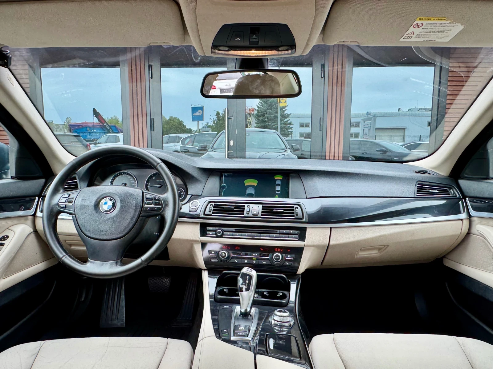 BMW 530 M-Pack* Кожа* Подгрев* Лизинг 0%, снимка 11 - Автомобили и джипове - 56232365
