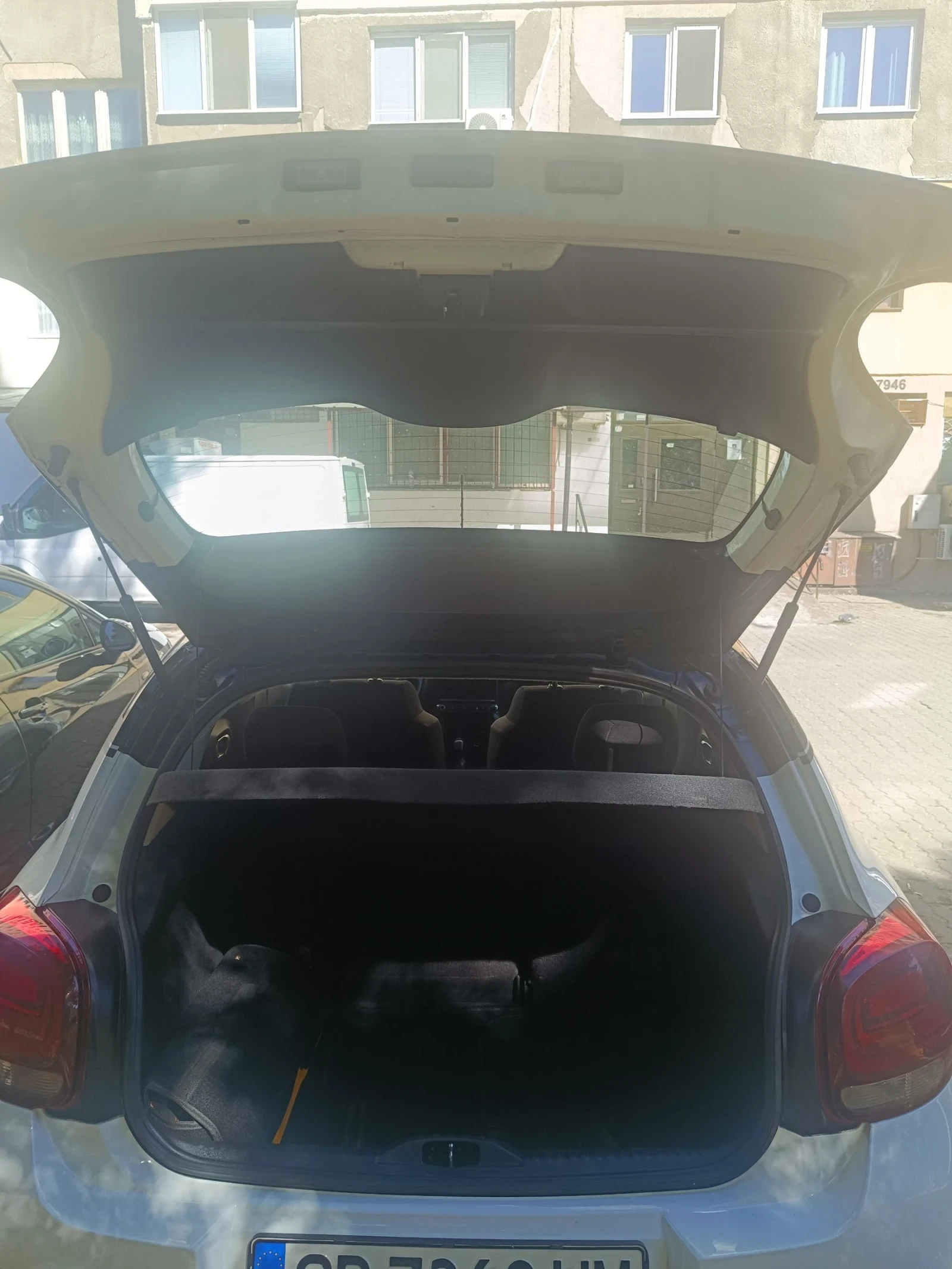 Citroen C3, снимка 11 - Автомобили и джипове - 56352720