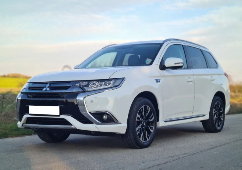 Mitsubishi Outlander Уникат! Фейс PHEV, снимка 1 - Автомобили и джипове - 45444647