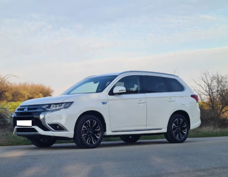 Mitsubishi Outlander Уникат! Фейс PHEV, снимка 14 - Автомобили и джипове - 45444647