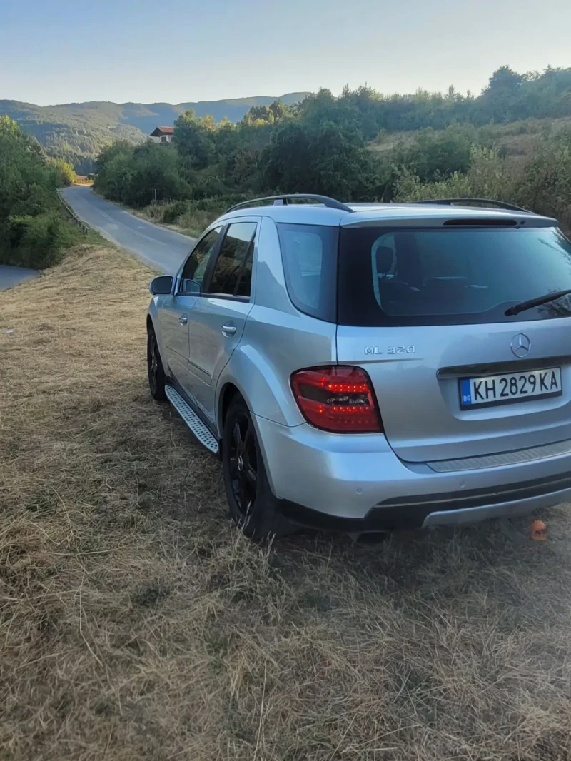 Mercedes-Benz ML 320, снимка 1 - Автомобили и джипове - 47614982