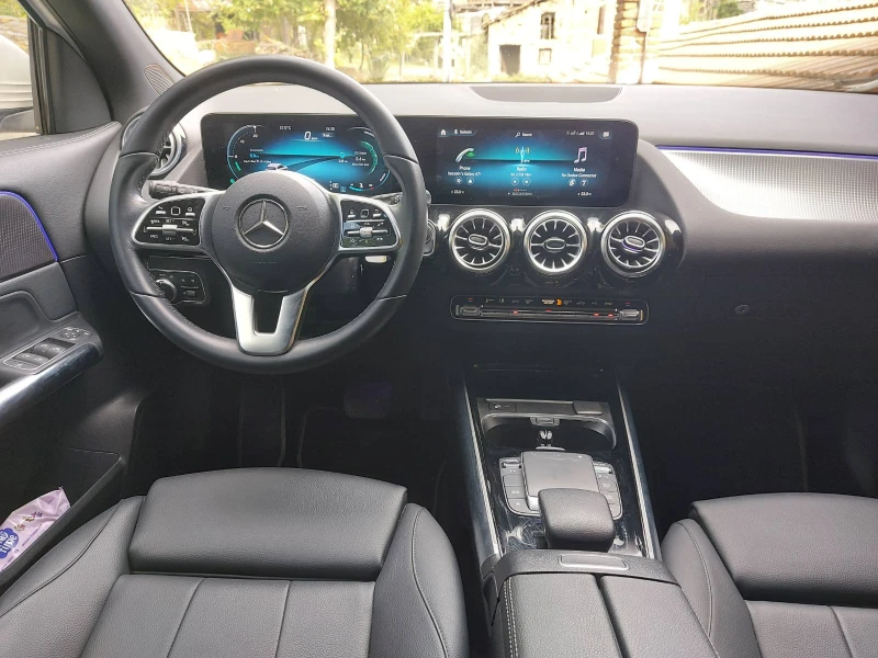 Mercedes-Benz GLA 250 4MATIC, снимка 11 - Автомобили и джипове - 49254593