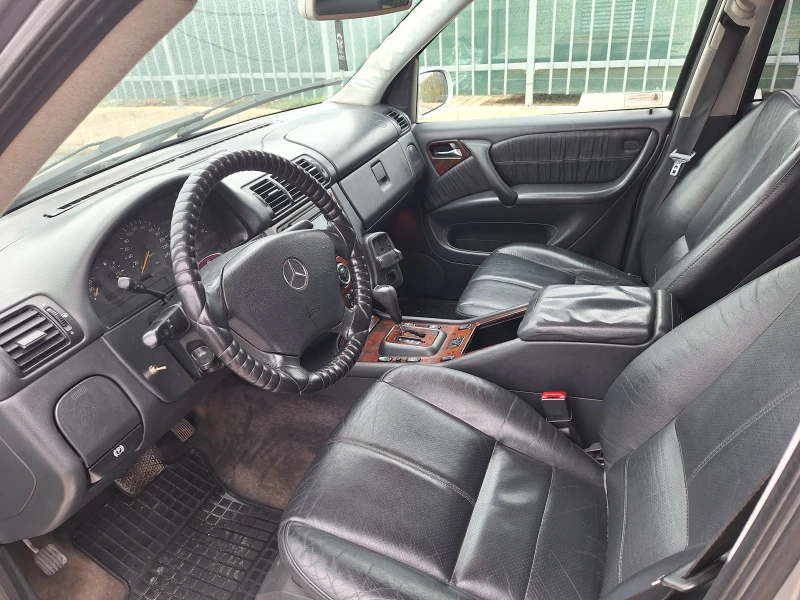 Mercedes-Benz ML 270, снимка 9 - Автомобили и джипове - 49326434