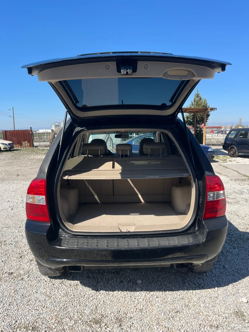 Kia Sportage 2.0 CRDi 4x4, снимка 14 - Автомобили и джипове - 49800287