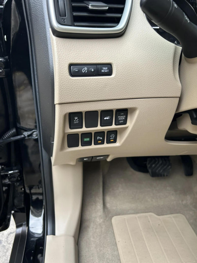 Nissan X-trail, снимка 9 - Автомобили и джипове - 52389530