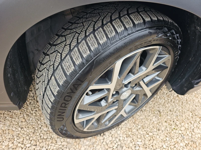 Hyundai Kona 1.6i, Hybrid , снимка 15 - Автомобили и джипове - 53199401