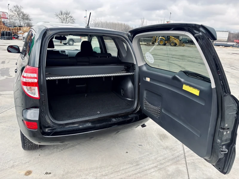 Toyota Rav4 3 КЛЮЧА * Сервизна история * 150кс. * D-4D* Фейс* , снимка 6 - Автомобили и джипове - 53432645