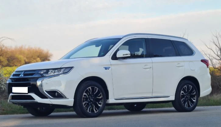 Mitsubishi Outlander Уникат! Фейс PHEV, снимка 15 - Автомобили и джипове - 45444647