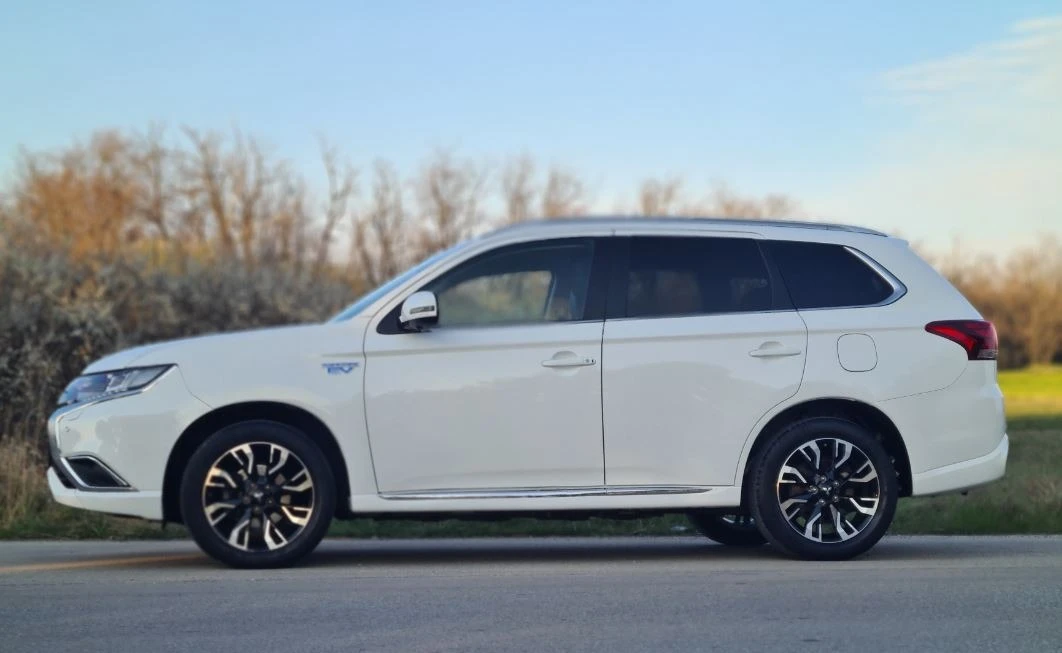 Mitsubishi Outlander Уникат! Фейс PHEV - изображение 10