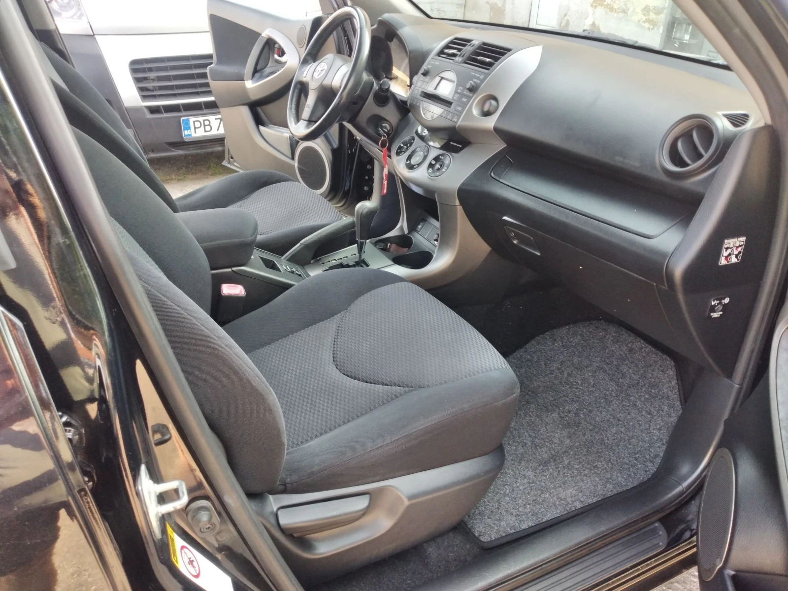 Toyota Rav4 2.0 I газ автоматик - изображение 9