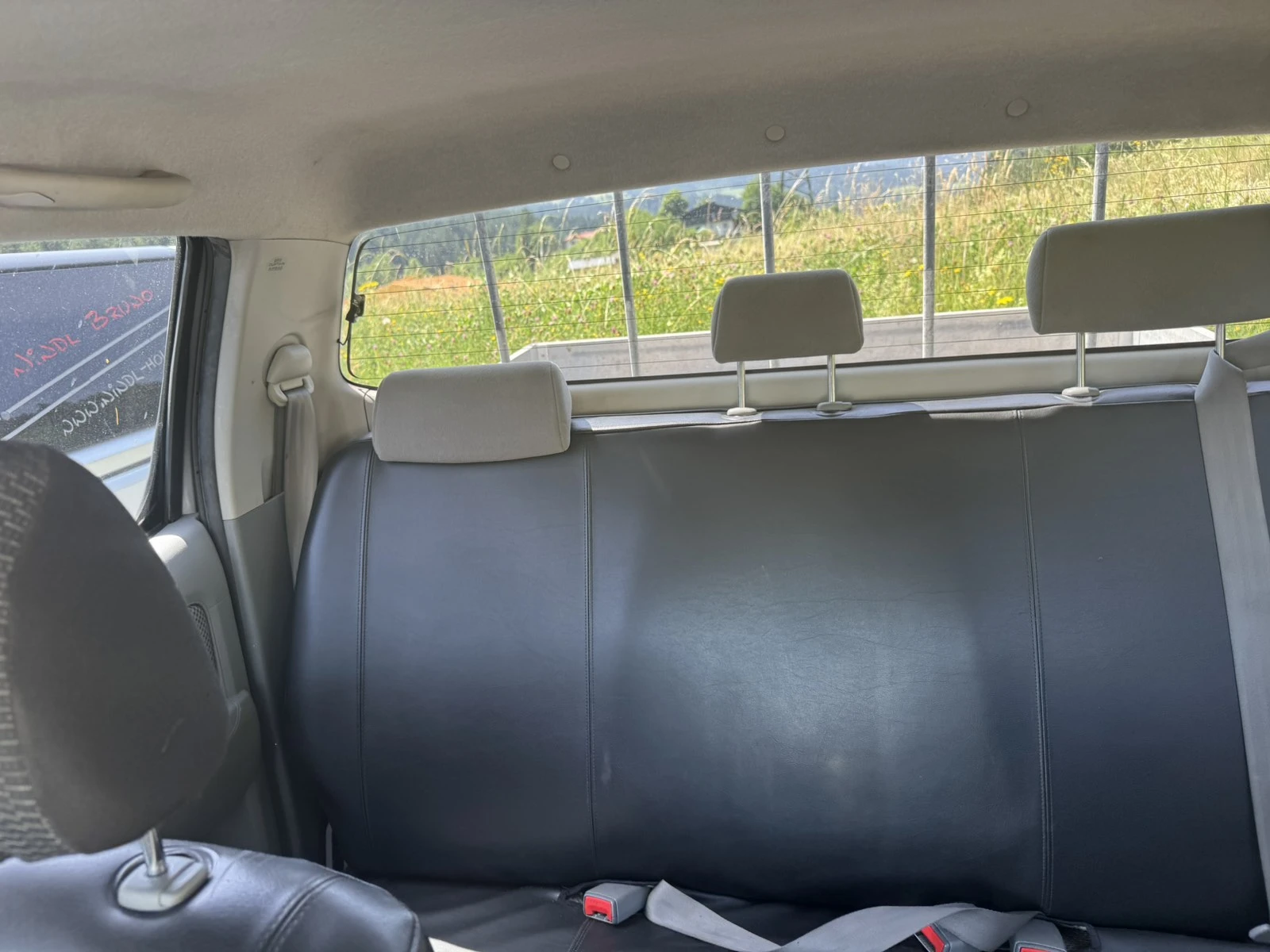 Toyota Hilux 2.4D - изображение 5
