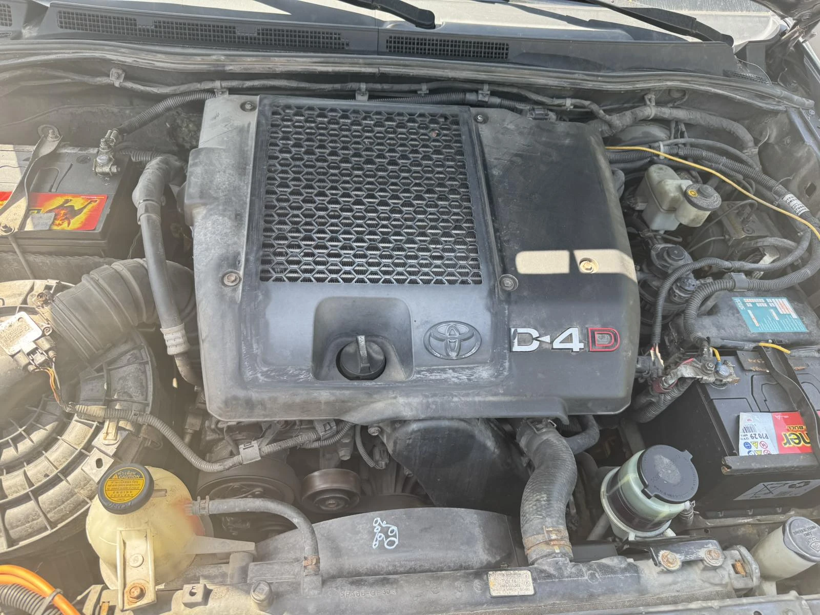 Toyota Hilux 2.4D - изображение 6
