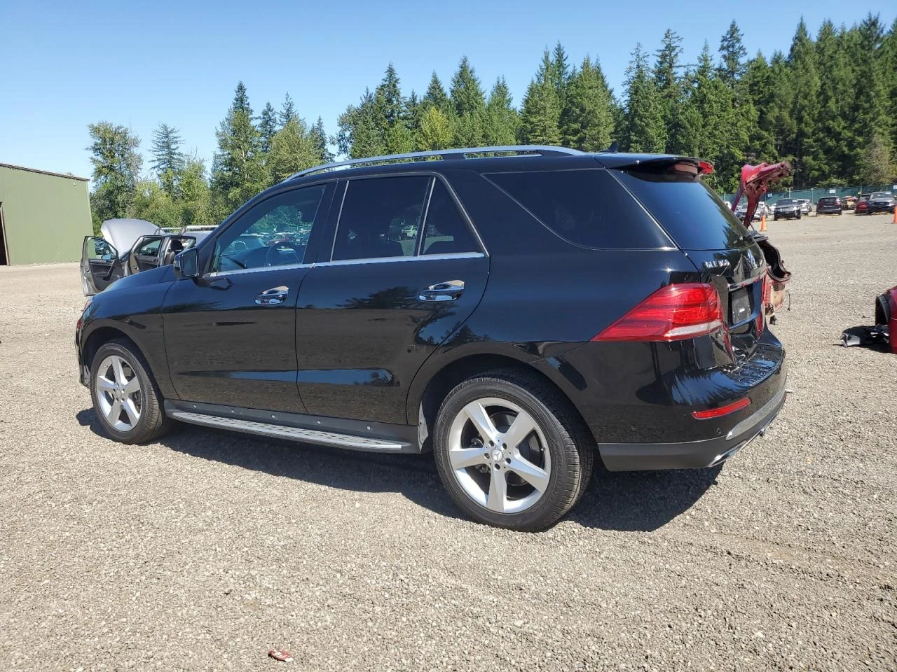 Mercedes-Benz GLE 350 4MATIC* ОБДУХВАНЕ* КОЖЕН САЛОН* 4x4 - изображение 2