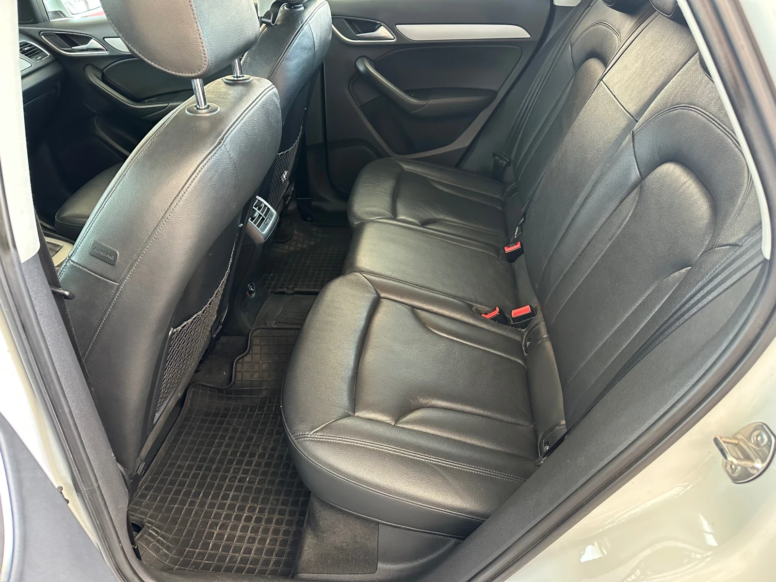 Audi Q3 Автоматик - изображение 9