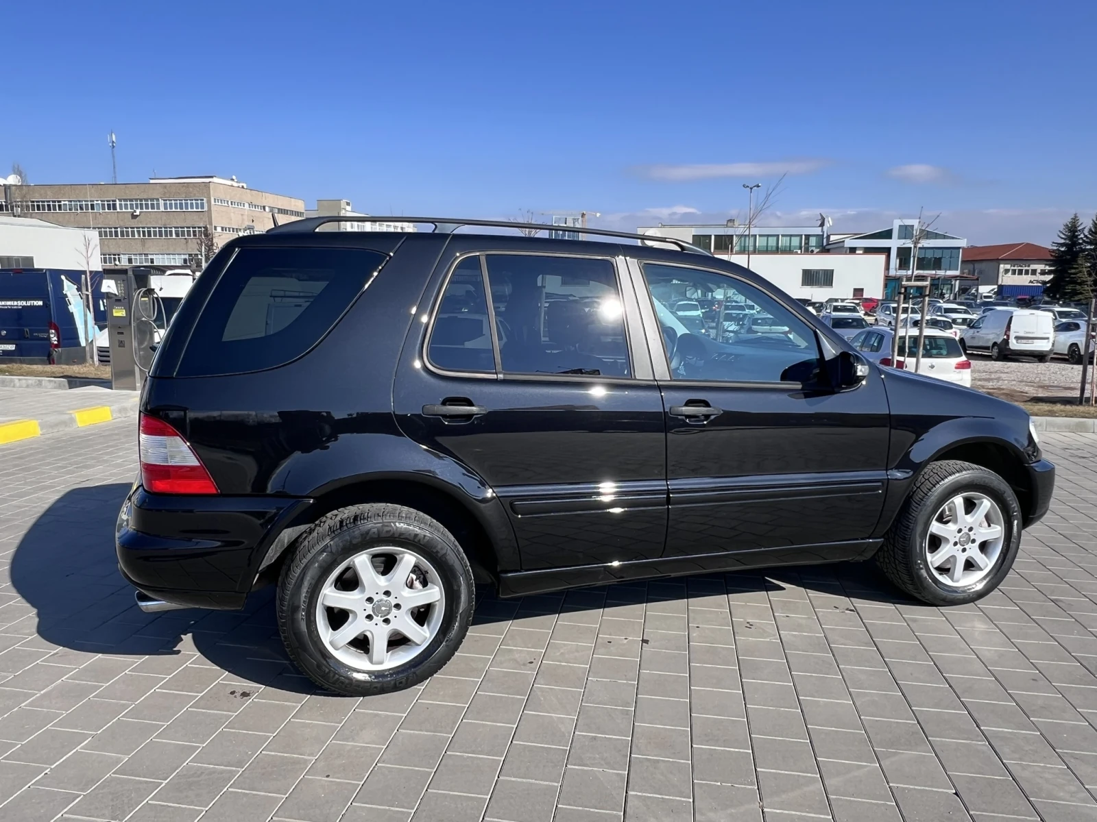 Mercedes-Benz ML 350  - изображение 3