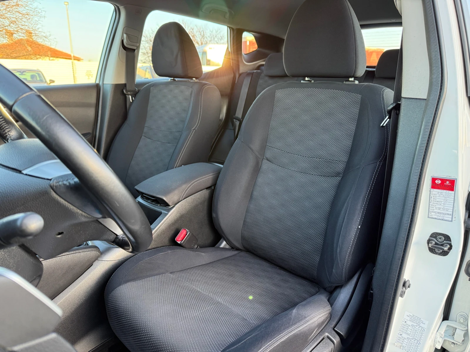 Nissan Qashqai 1.6dci 4x4 Euro6 - изображение 9