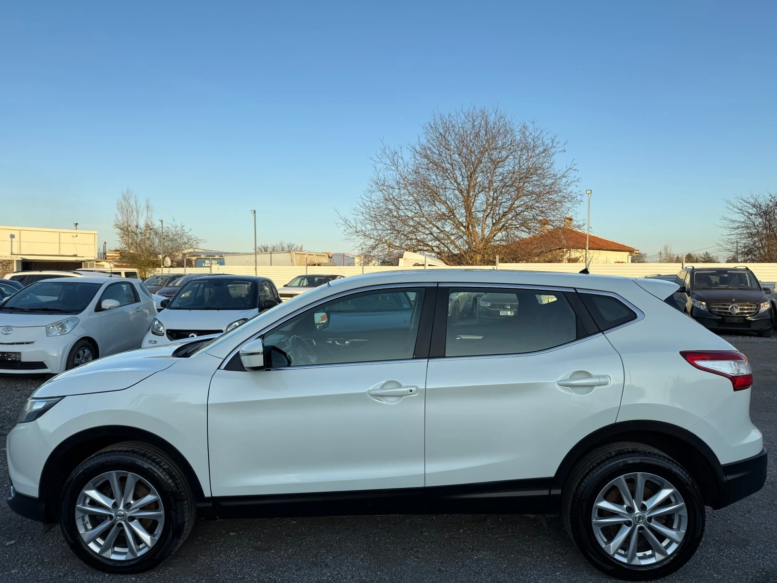 Nissan Qashqai 1.6dci 4x4 Euro6 - изображение 5