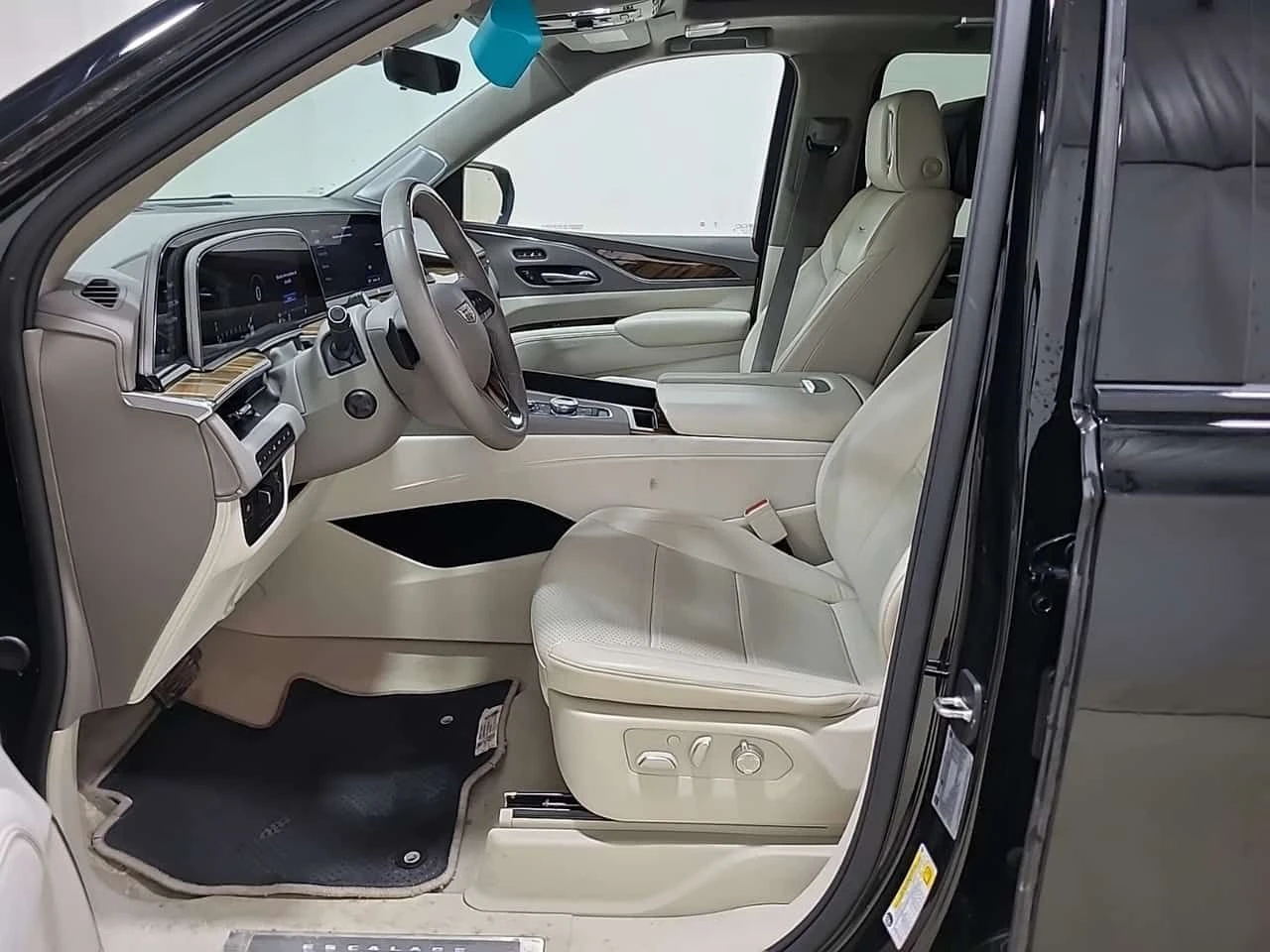 Cadillac Escalade SPORT PLATINUM * 360* PANO* ОБДУХВАНЕ* CARFAX *  - изображение 6