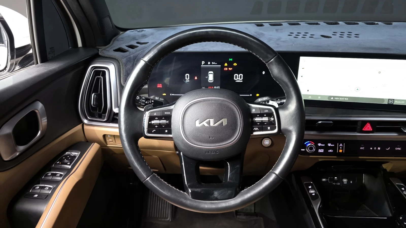 Kia Sorento PRESTIGE / DISTRONIC / ОБДУХВАНЕ / ПОДГРЕВИ , снимка 9 - Автомобили и джипове - 54060720