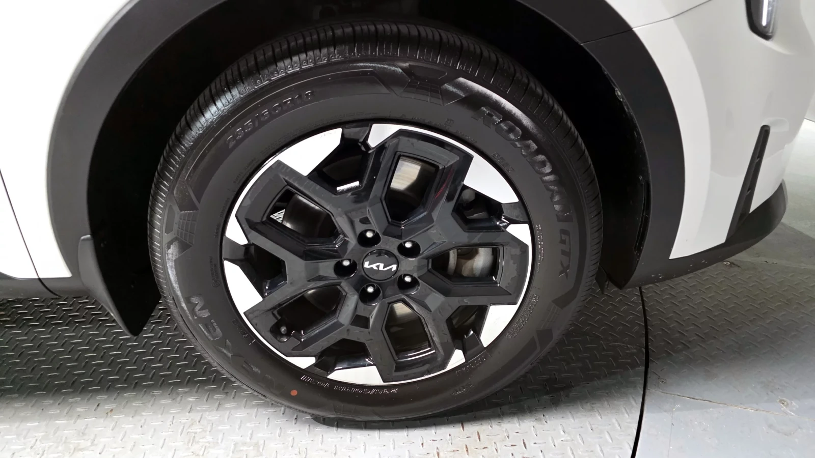 Kia Sorento PRESTIGE / DISTRONIC / ОБДУХВАНЕ / ПОДГРЕВИ , снимка 5 - Автомобили и джипове - 54060720