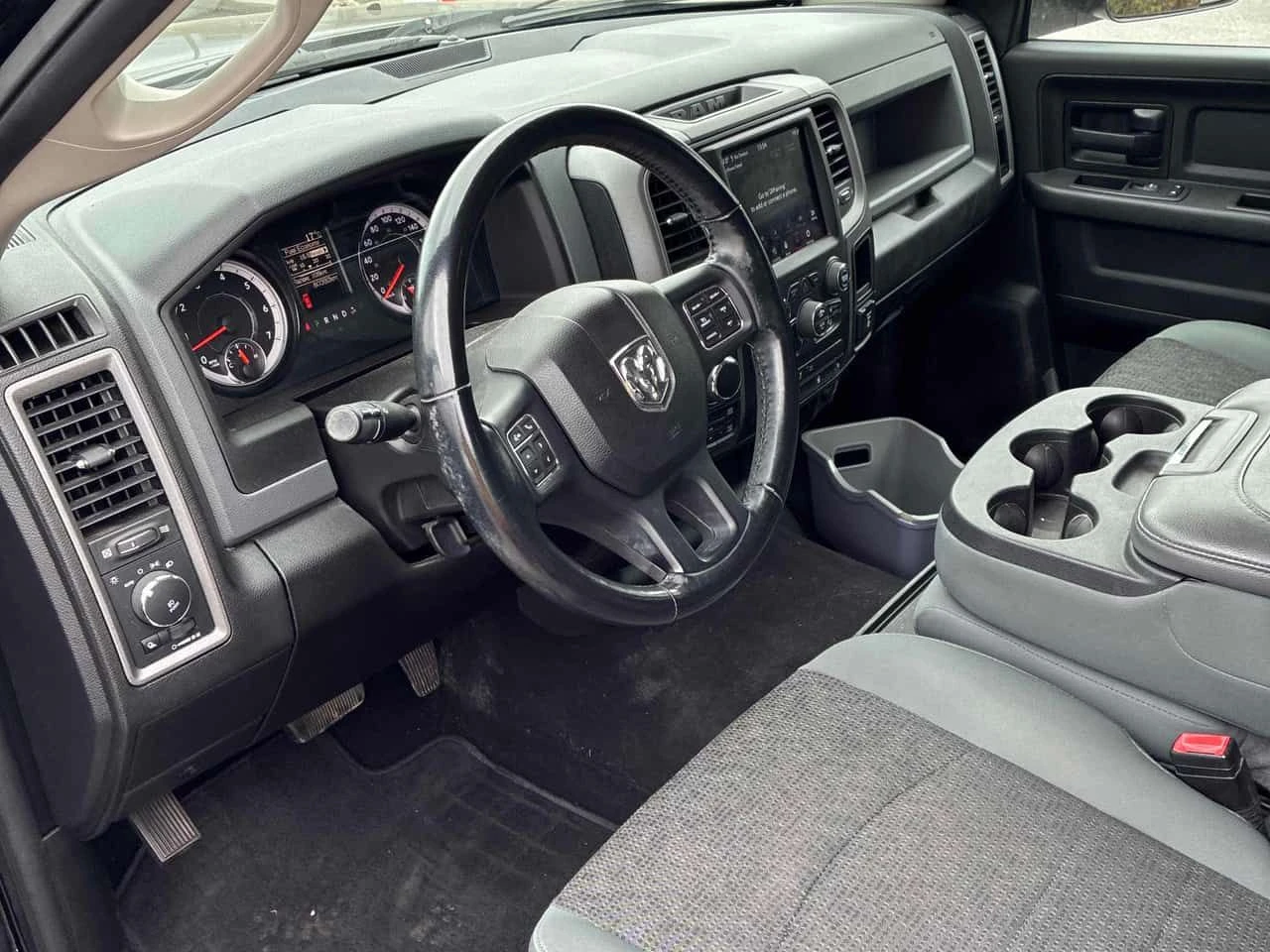 Dodge RAM 1500 * Express * ПОДГРЕВ * КАМЕРА * NAVI, снимка 5 - Автомобили и джипове - 54565763
