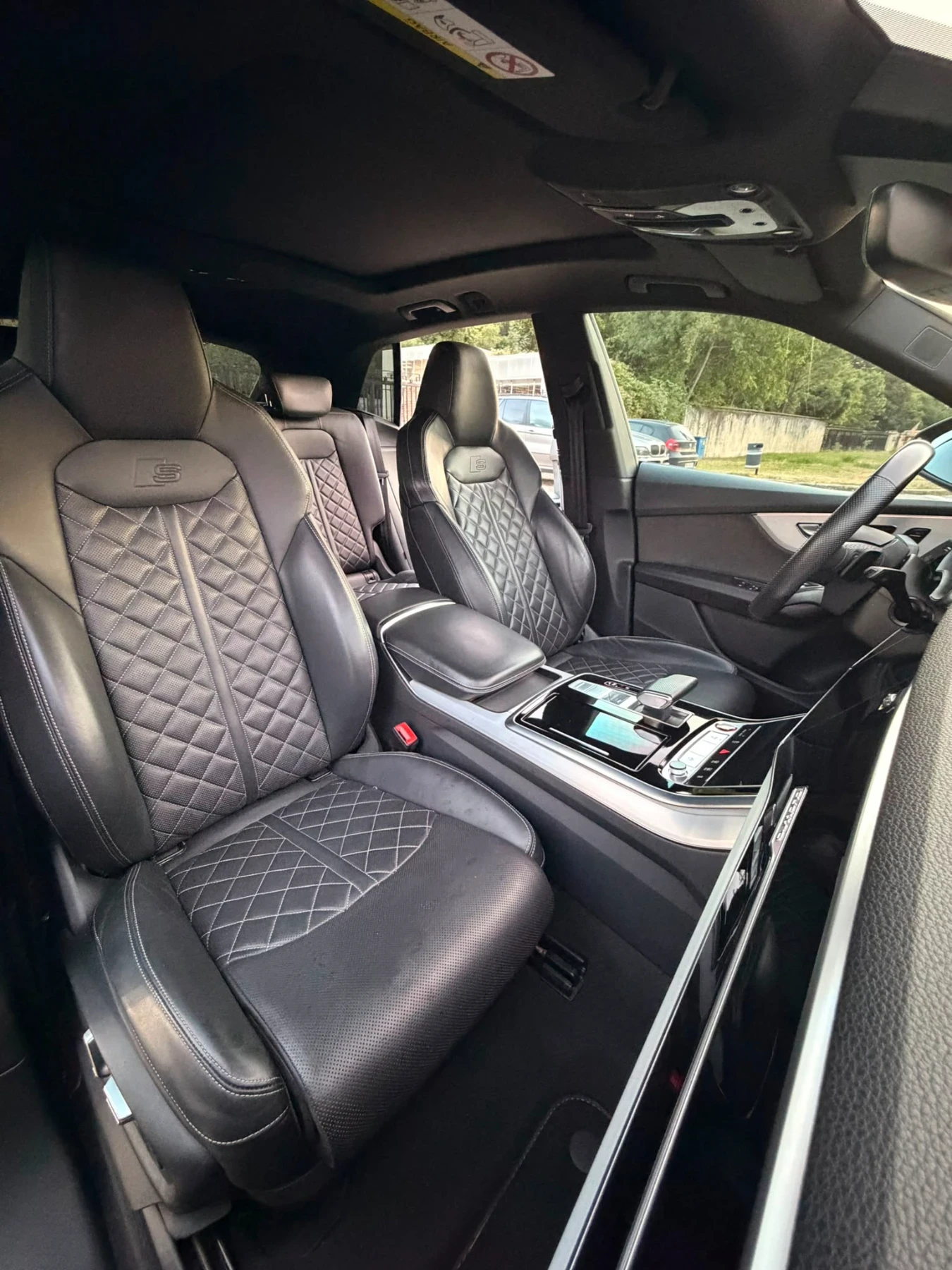 Audi SQ8, снимка 9 - Автомобили и джипове - 55878430