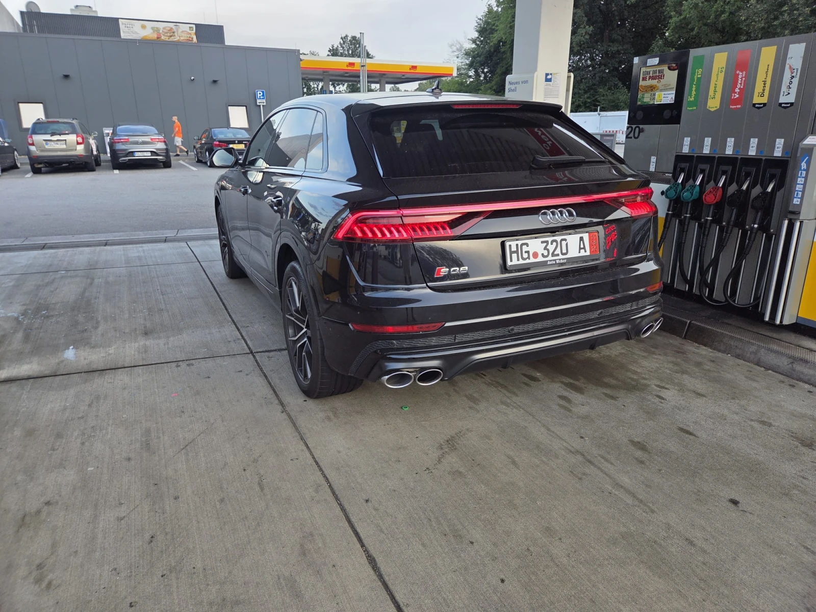 Audi SQ8, снимка 2 - Автомобили и джипове - 55333158