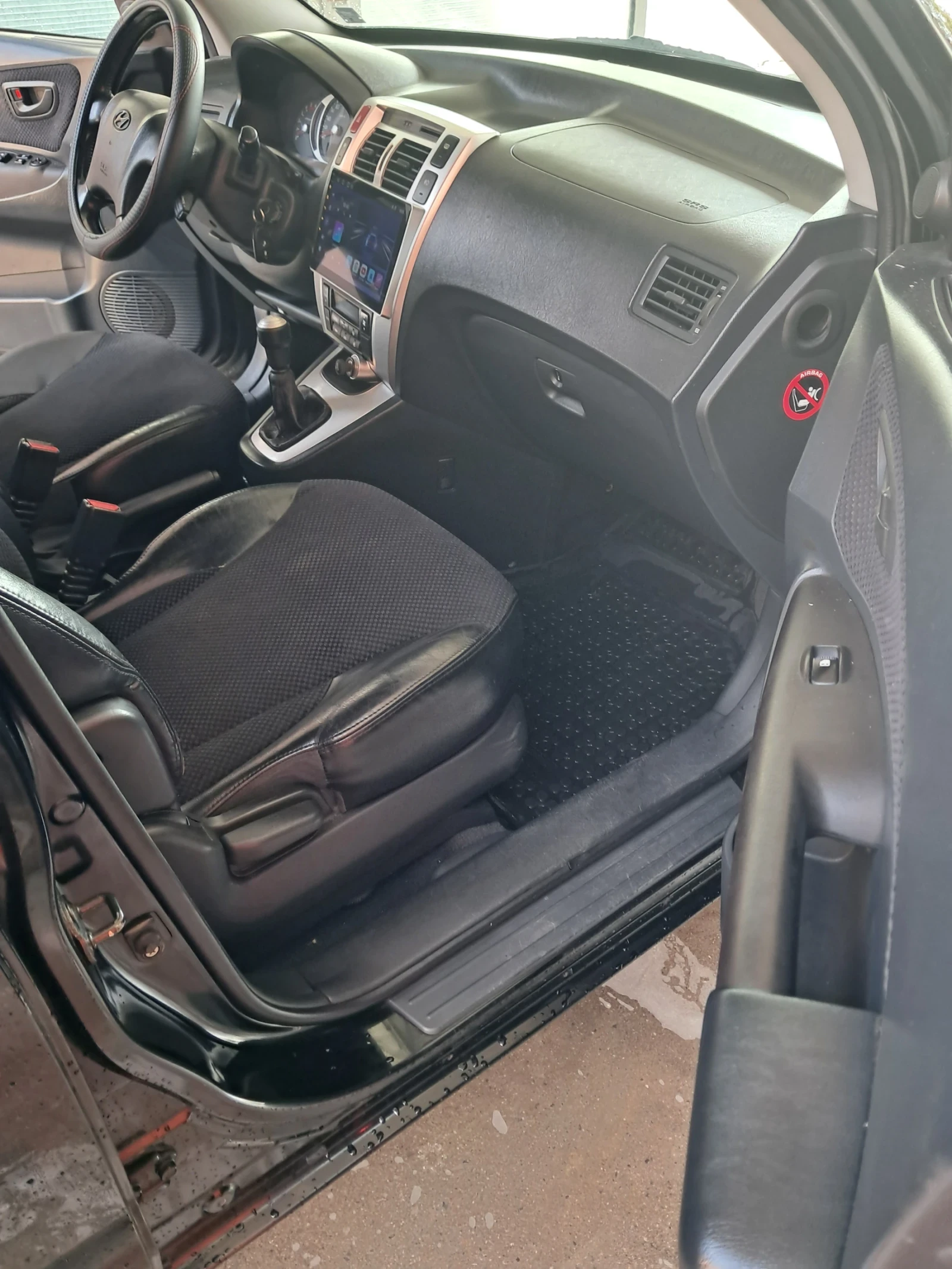 Hyundai Tucson, снимка 9 - Автомобили и джипове - 55657847