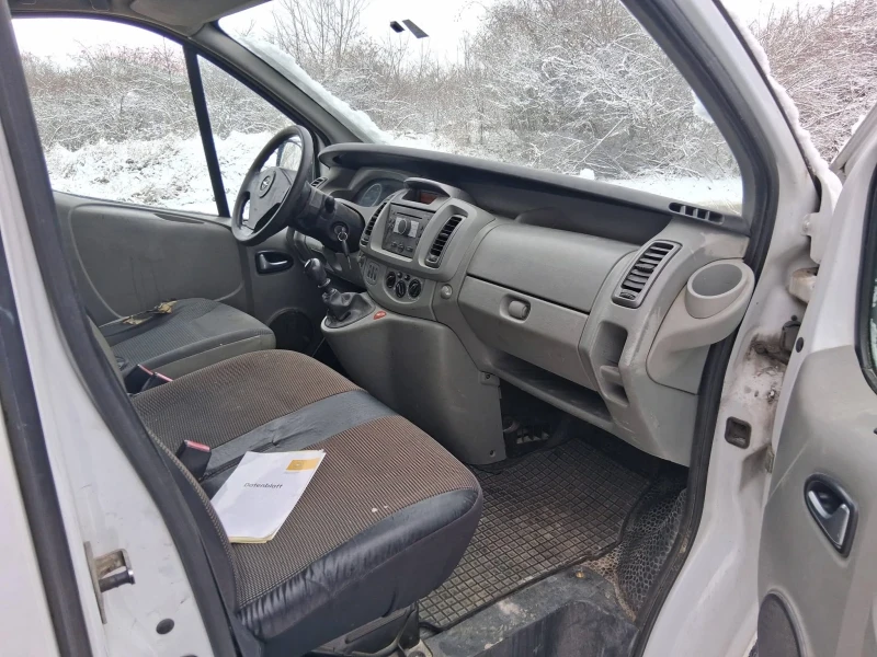 Opel Vivaro, снимка 3 - Бусове и автобуси - 53501426