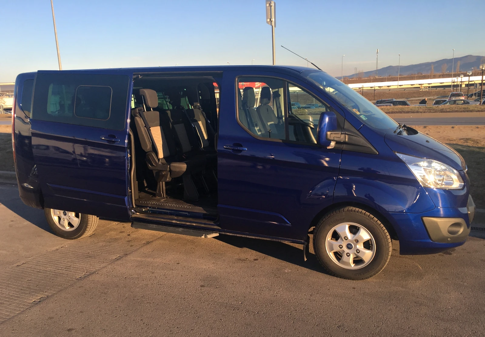 Ford Tourneo CUSTOM 8+ 1 ТИТАНИУМ  - изображение 4