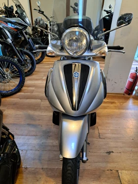 Piaggio Beverly 250ie Tourer - изображение 3