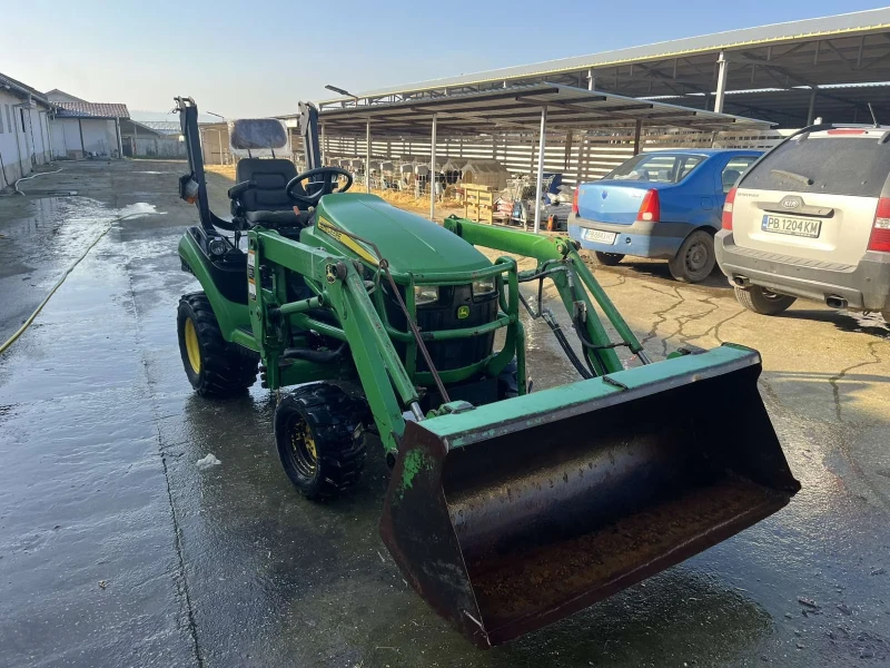 Трактор John Deere 1026R