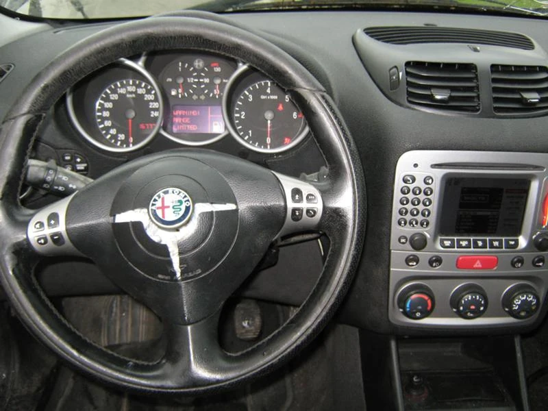 Alfa 147 1. 9 JTD 115hp На части, снимка 3 - Части - 41986920