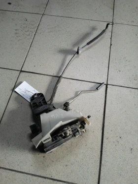 Брава врата предна лява Фолксваген Пасат 1.9pd (7)