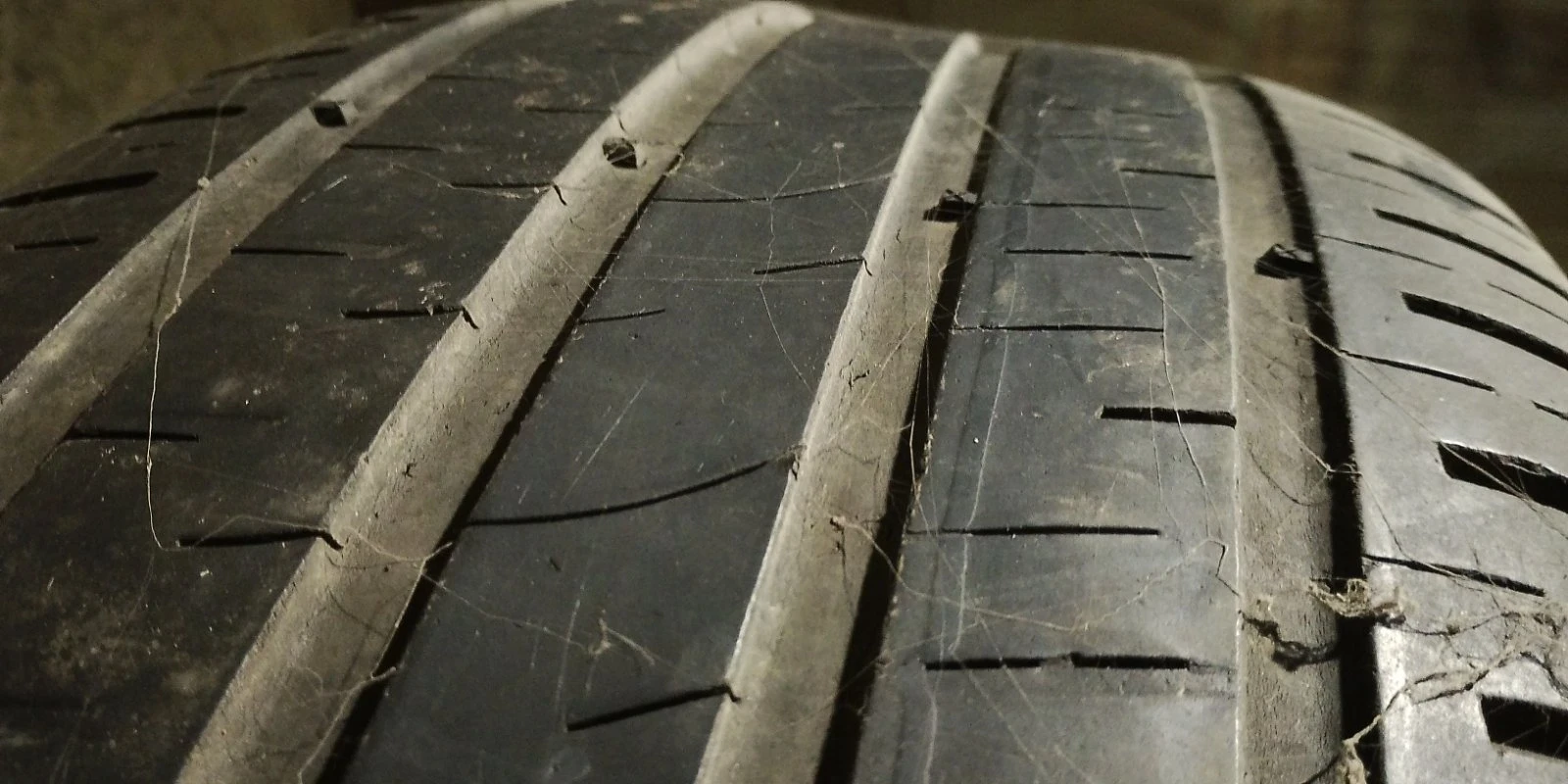 Гуми Летни 225/55R17, снимка 8 - Гуми и джанти - 55000487