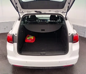 Opel Astra SPORTS TOURER, снимка 11