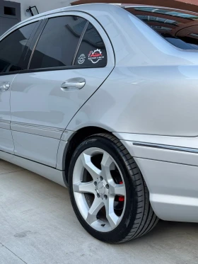 Mercedes-Benz C 220, снимка 10