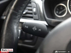 BMW 320 * Leather Seats| Sunroof| Heated Seats| Good Condi - 12250 € / 23958.92 лв. - 89758692 15