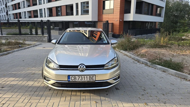 VW Golf DSG* DISTRICT* CARPLAY* , снимка 3 - Автомобили и джипове - 48054635