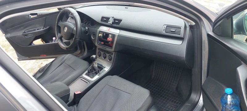 VW Passat, снимка 7 - Автомобили и джипове - 48471540