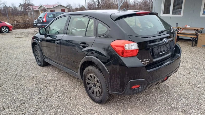 Subaru XV 2.0 Автомат AWD SWISS, снимка 5 - Автомобили и джипове - 49536393