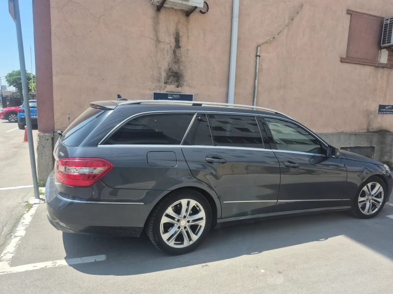 Mercedes-Benz E 300, снимка 4 - Автомобили и джипове - 52598256
